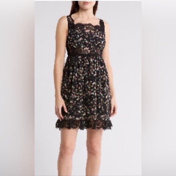 Wishlist Black Sleeveless Scoop Neck Mini Dress - Picture 1 of 8